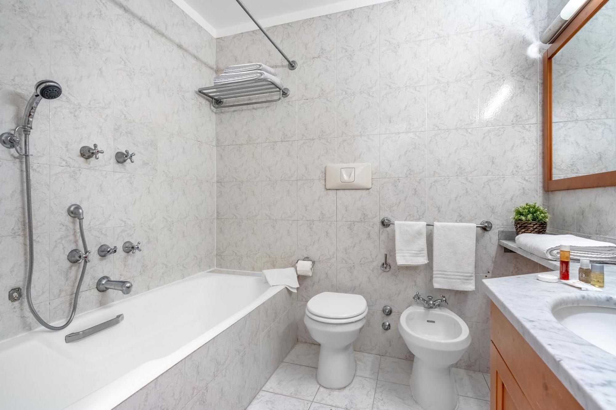 Casa Da Suite Fraschini Milão Exterior foto